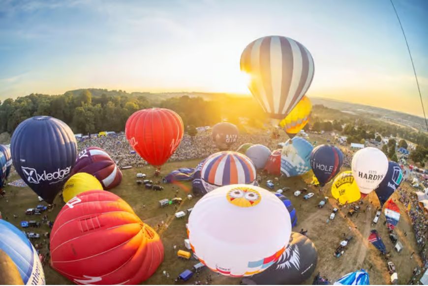 hot air balloons inflating
